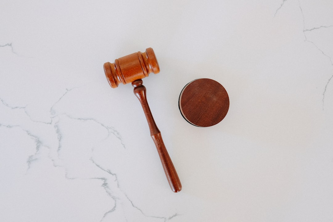 lawyer-640x480-72064063.jpeg