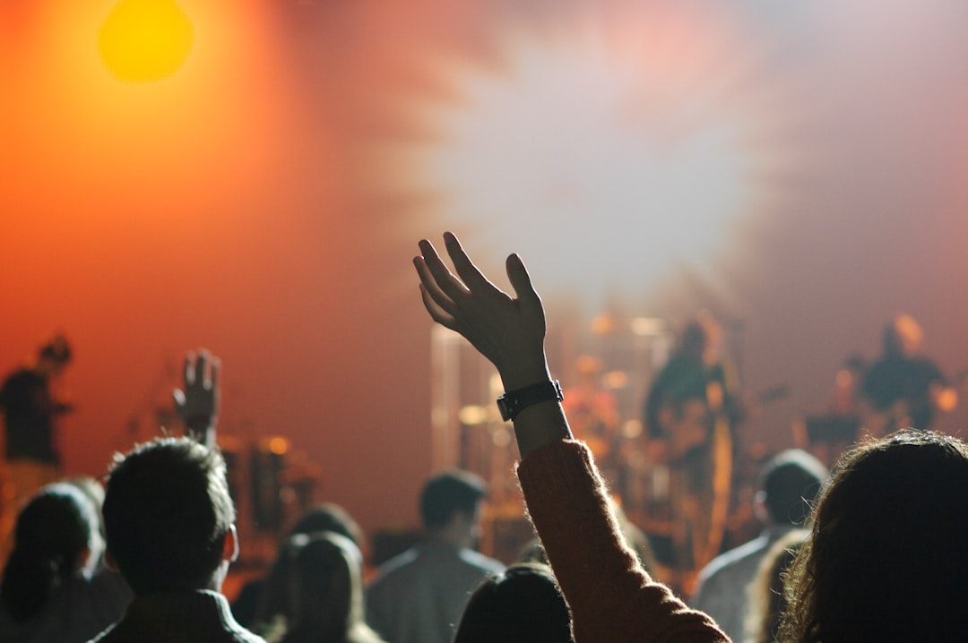 church-640x480-652470.jpeg