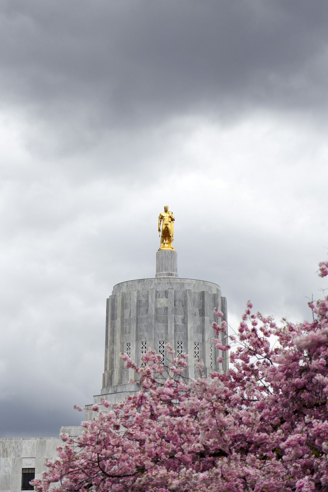 lawfirmlawyeroregon-640x480-22577901.jpeg