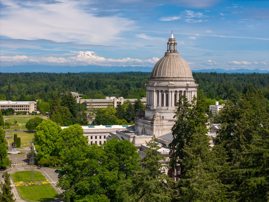 lawfirmlawyeroregon-640x480-71638543.jpeg