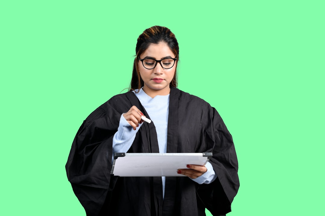 lawyerlawsuitcalifornia-640x480-12617534.jpeg