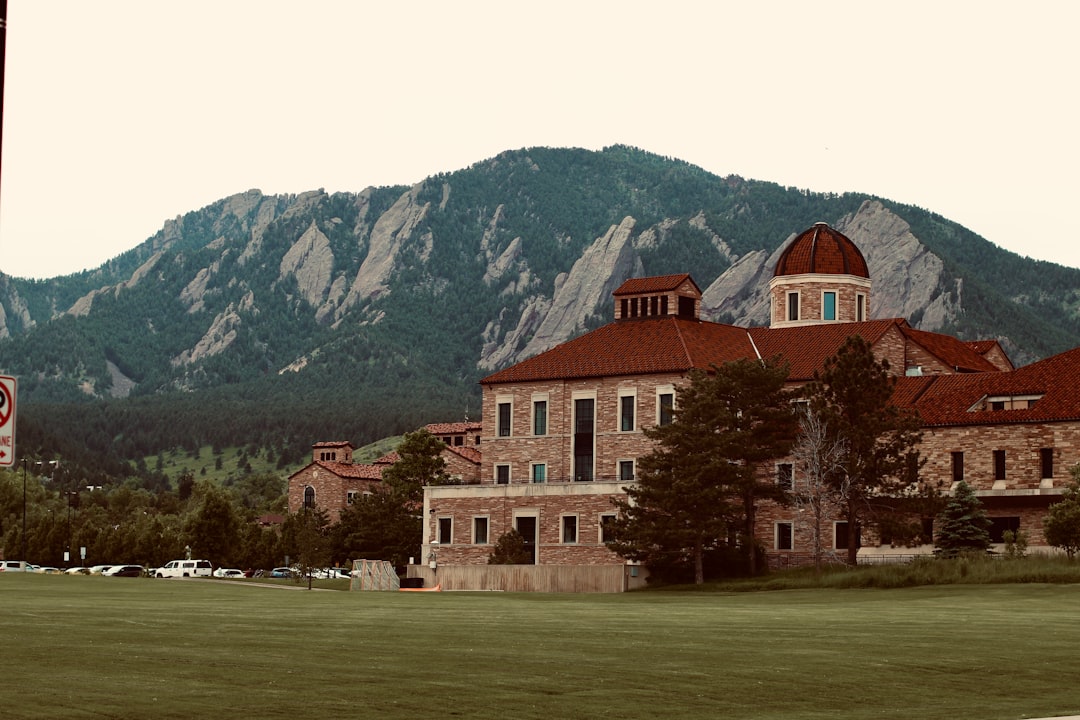 schooluniversitycolorado-640x480-60442124.jpeg