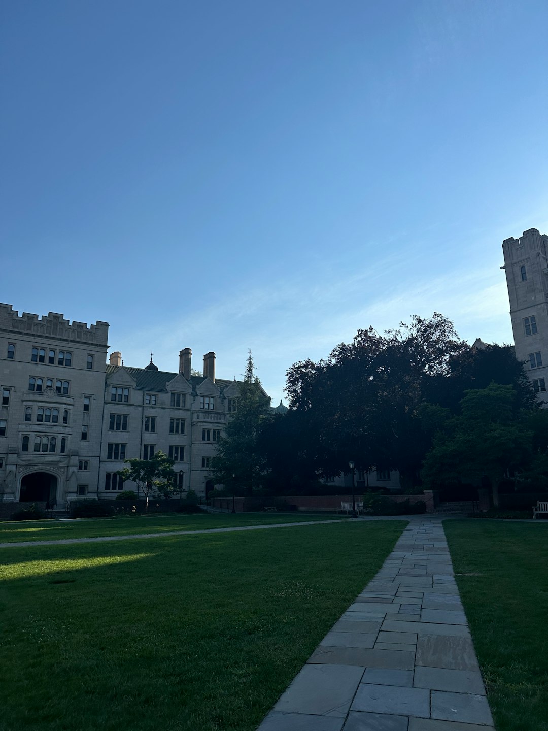 schooluniversityconnecticut-640x480-37987040.jpeg