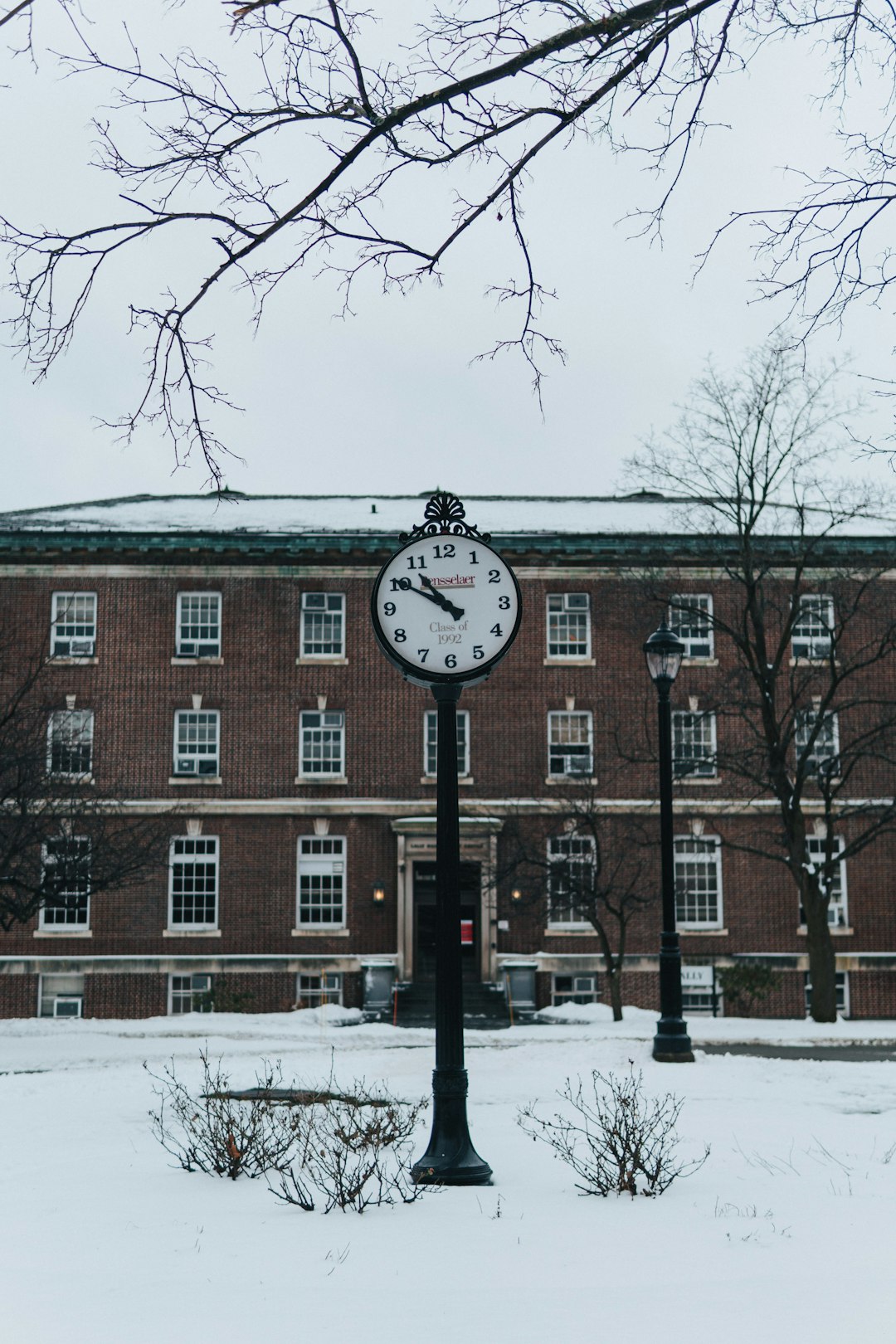 schooluniversityconnecticut-640x480-81339245.jpeg