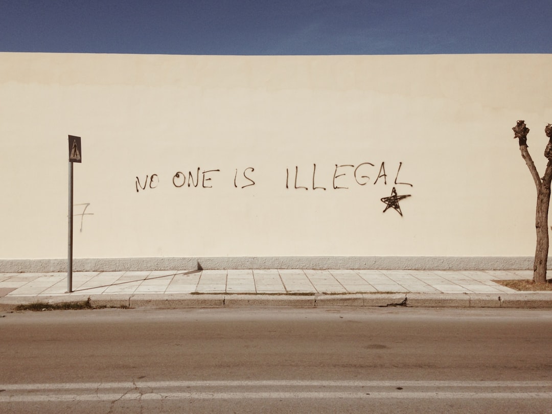 lawyerlawsuitcalifornia-640x480-14191337.jpeg