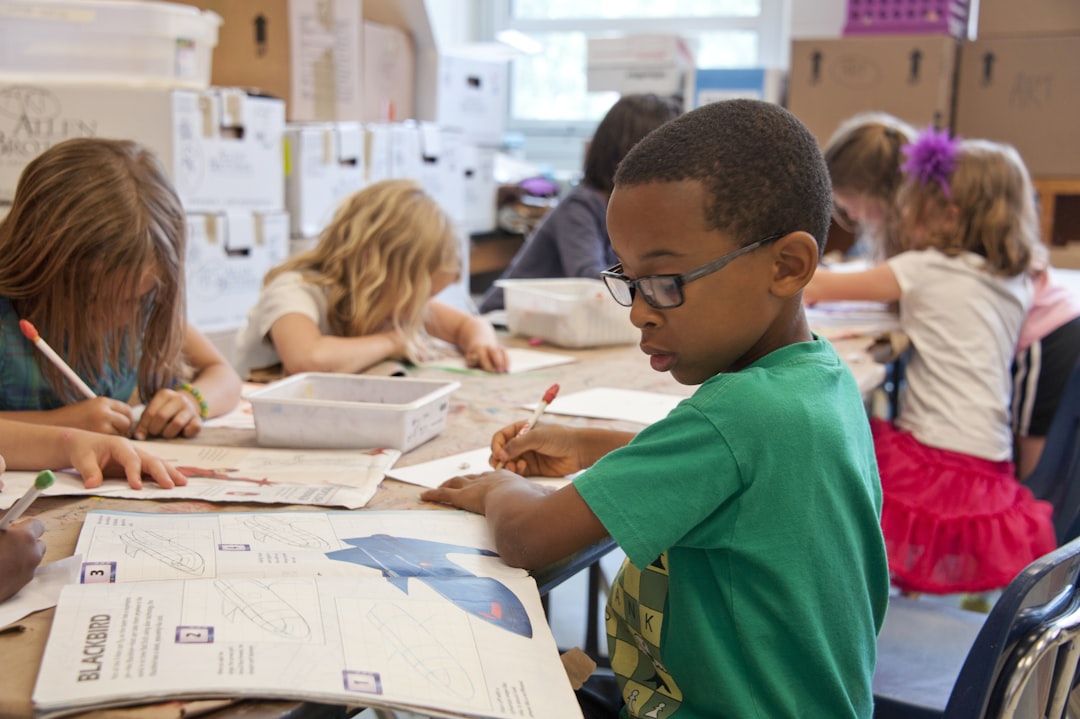 school-640x480-32012249.jpeg