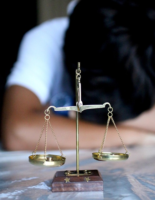lawyer-640x480-26456067.jpeg