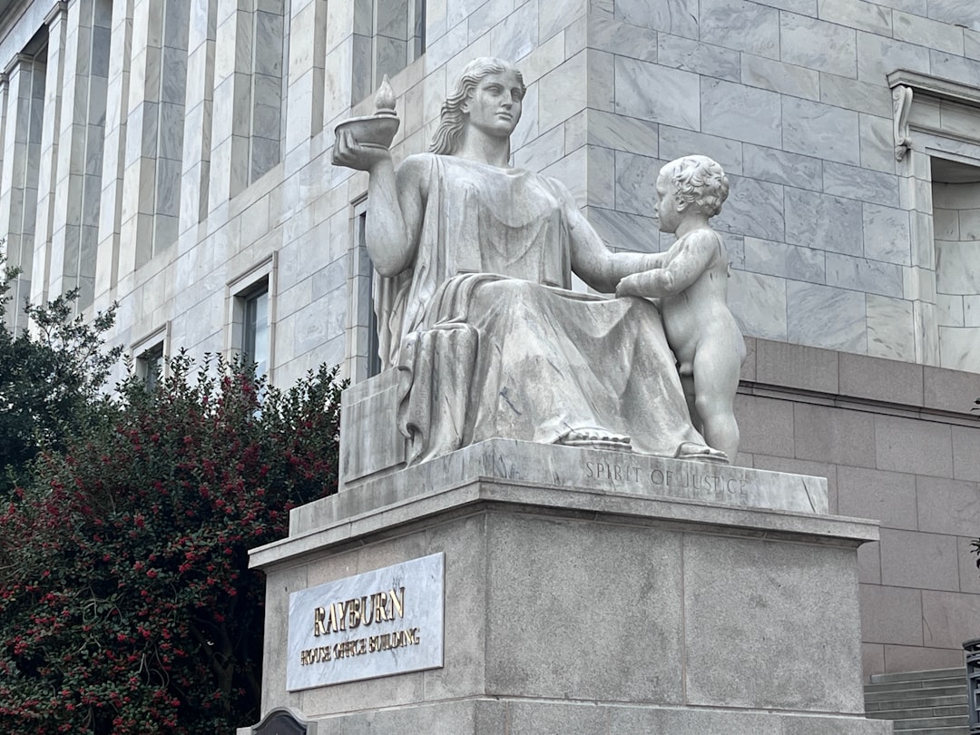 lawyerlawsuitgeorgia-640x480-65848683.jpeg