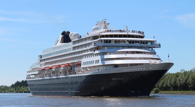 cruise ship
