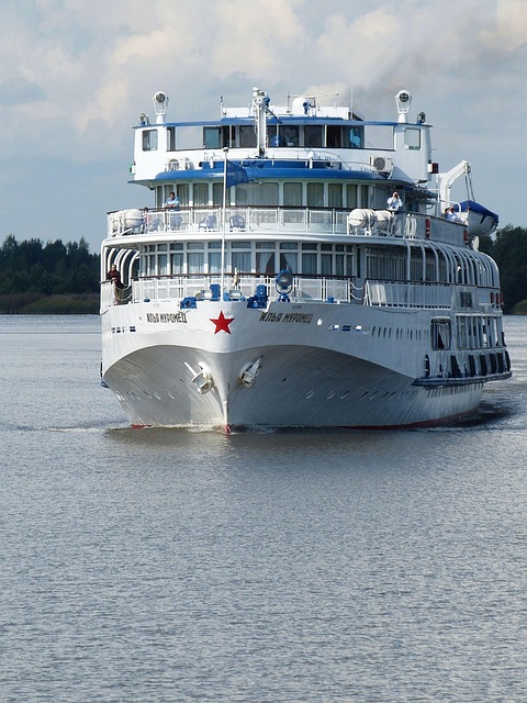 cruise ship