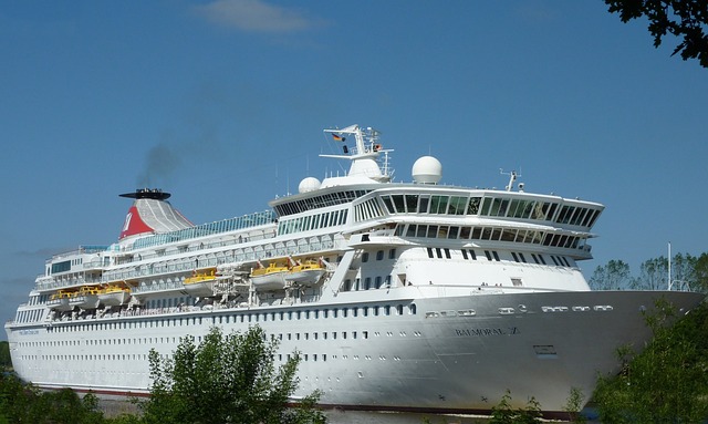 cruise ship