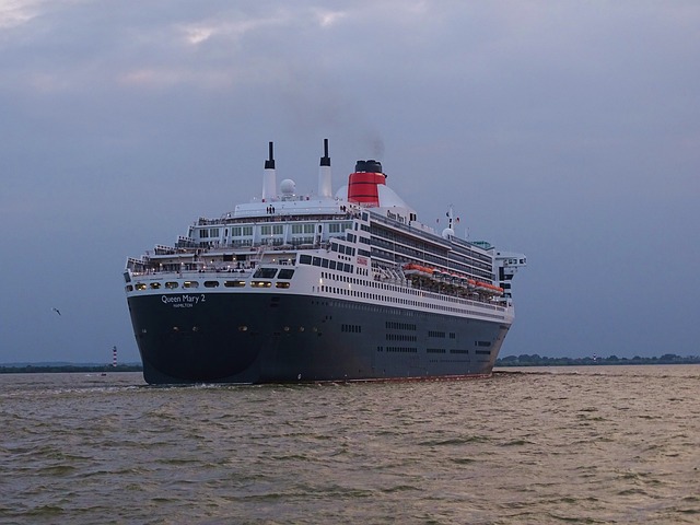 lawyer,lawsuit,cruise ship,Newark NJ