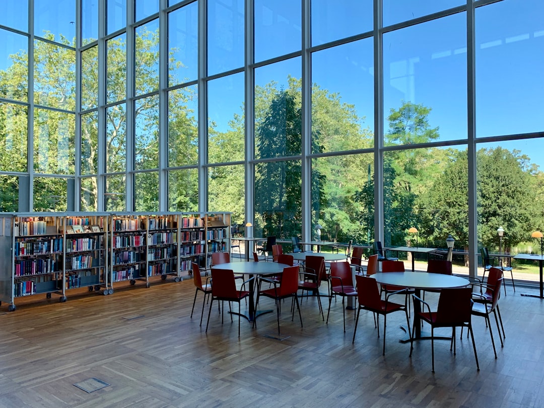 university-640x480-898342.jpeg