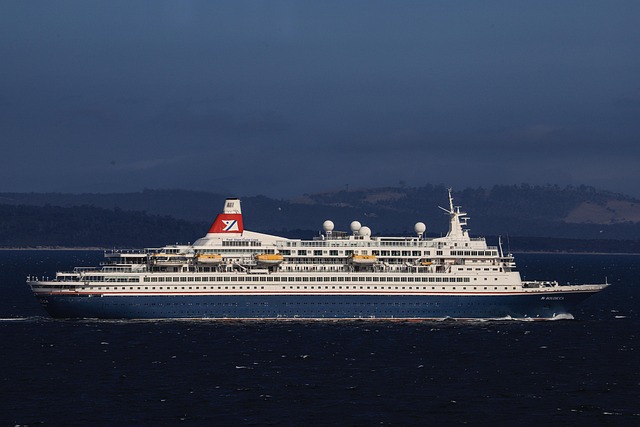 cruise ship