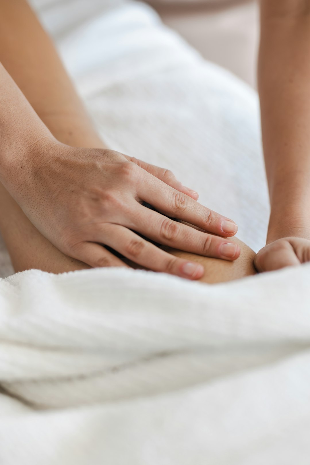 massage-640x480-15996648.jpeg