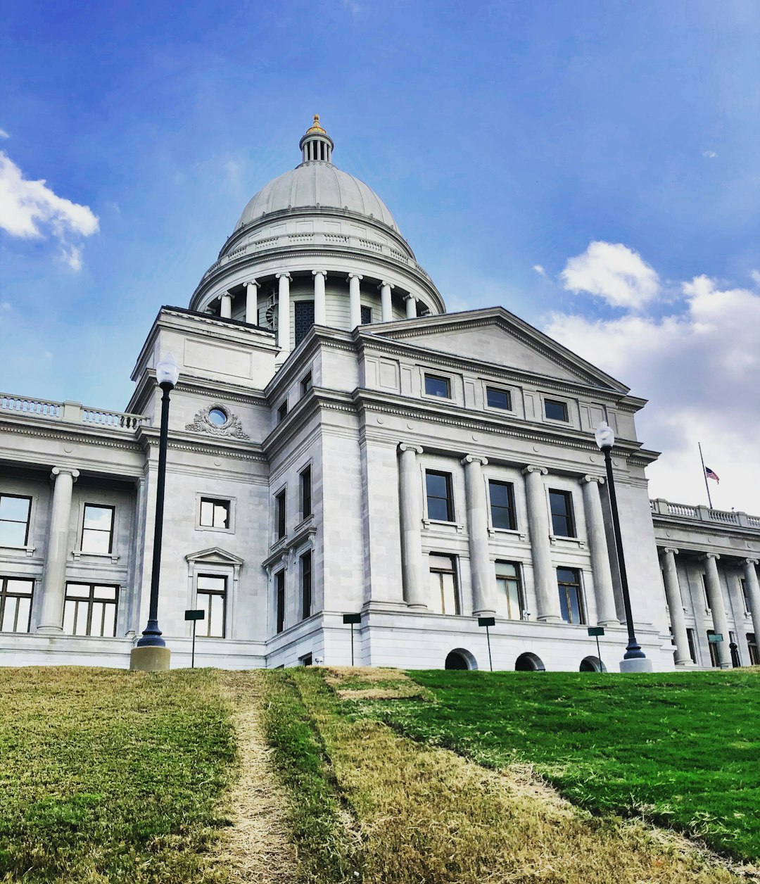 lawyerlawsuitarkansas-640x480-71878554.jpeg