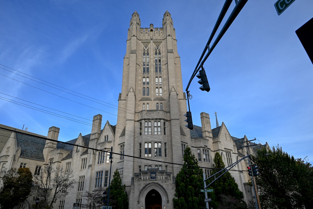 lawyerlawsuitconnecticut-640x480-62316200.jpeg