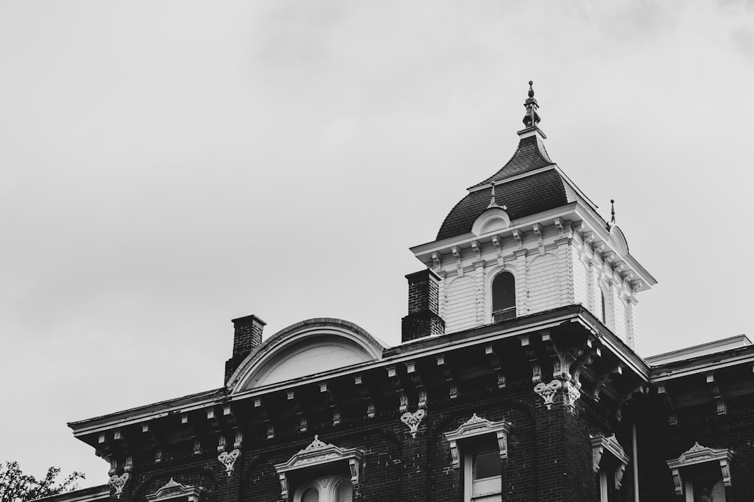 lawyerlawsuitoregon-640x480-97973616.jpeg