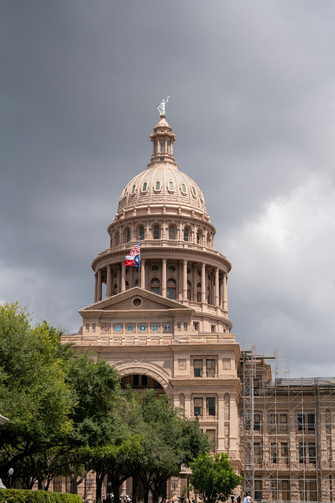 lawyer,lawsuit,Texas